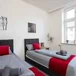 Livemore24 - 5 In Hoch Wlan - Smart-tv - 24-7 Check-in Und Kueche Apartament