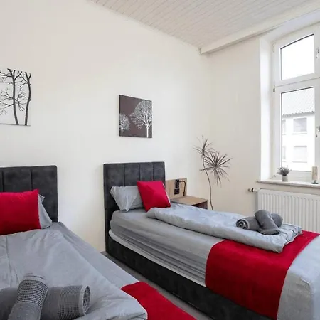 Livemore24 - 5 In Hoch Wlan - Smart-tv - 24-7 Check-in Und Küche Apartamento